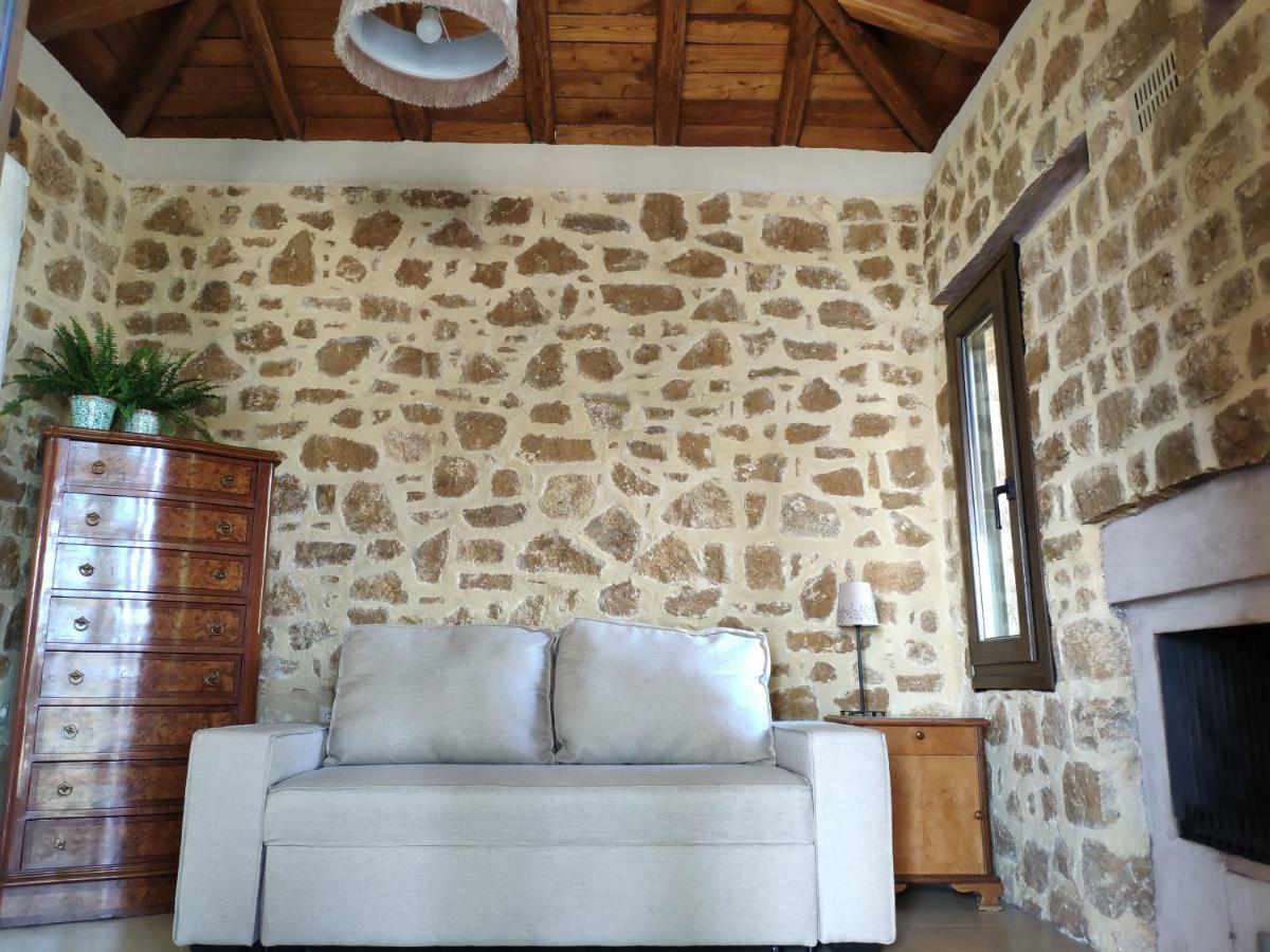 Olive Tree Cottage 2 Nea Peramos  Exterior photo