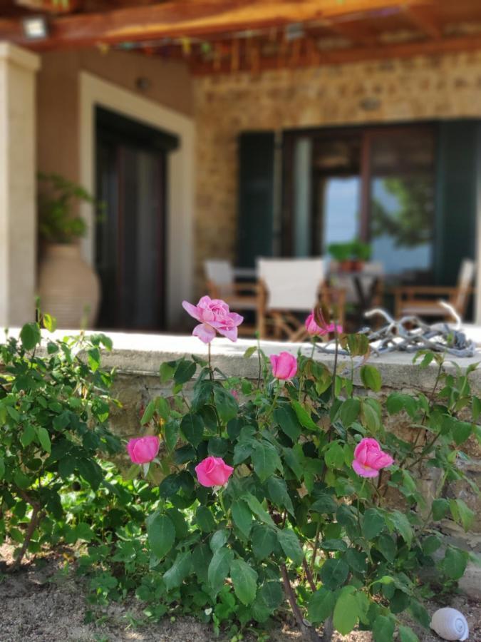 Olive Tree Cottage 2 Nea Peramos  Exterior photo